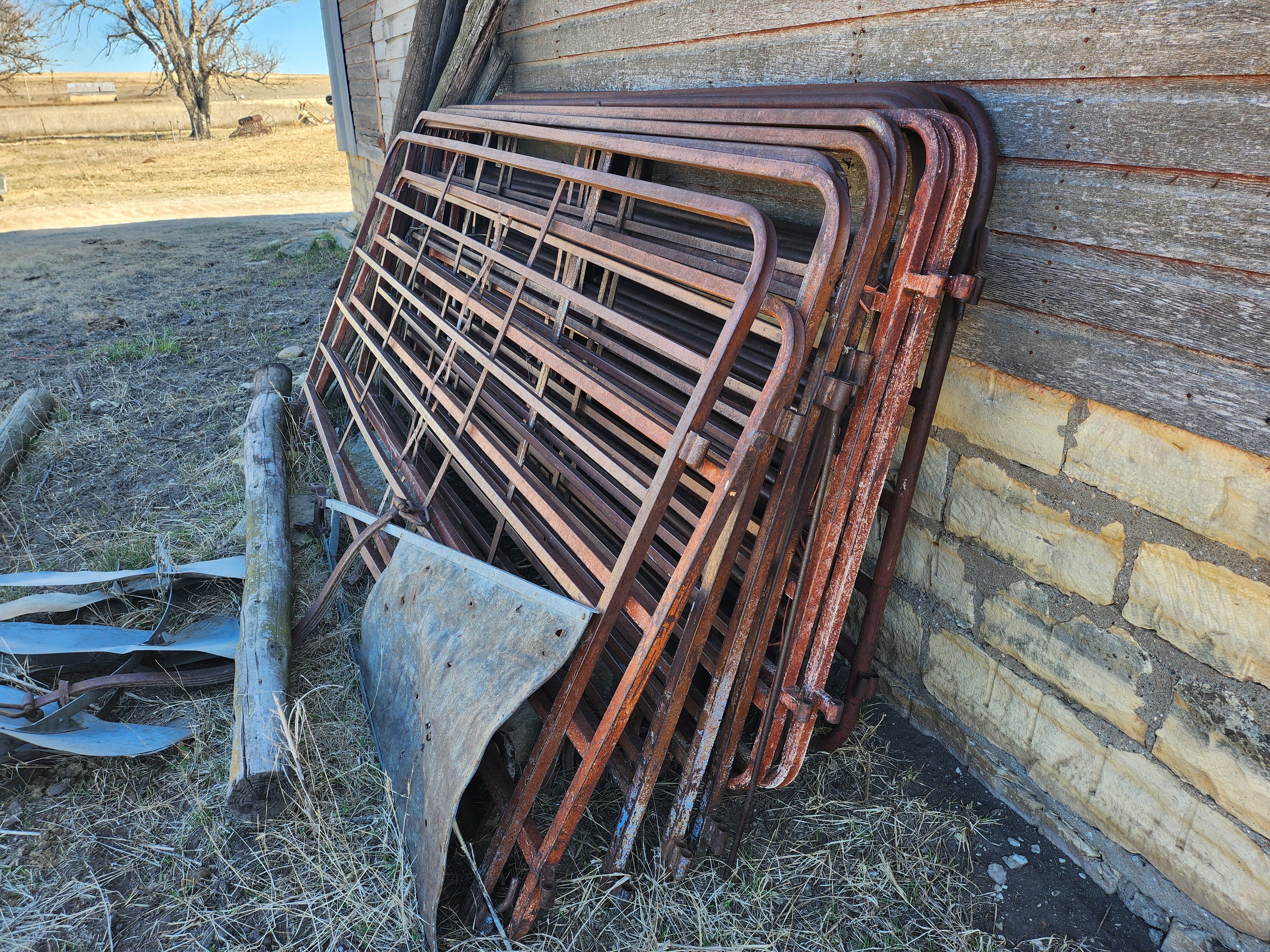 Item 89 in Farm Machinery Sale/Personal Property: Saturday, April 20th, 2024; 9:00 a.m. gallery