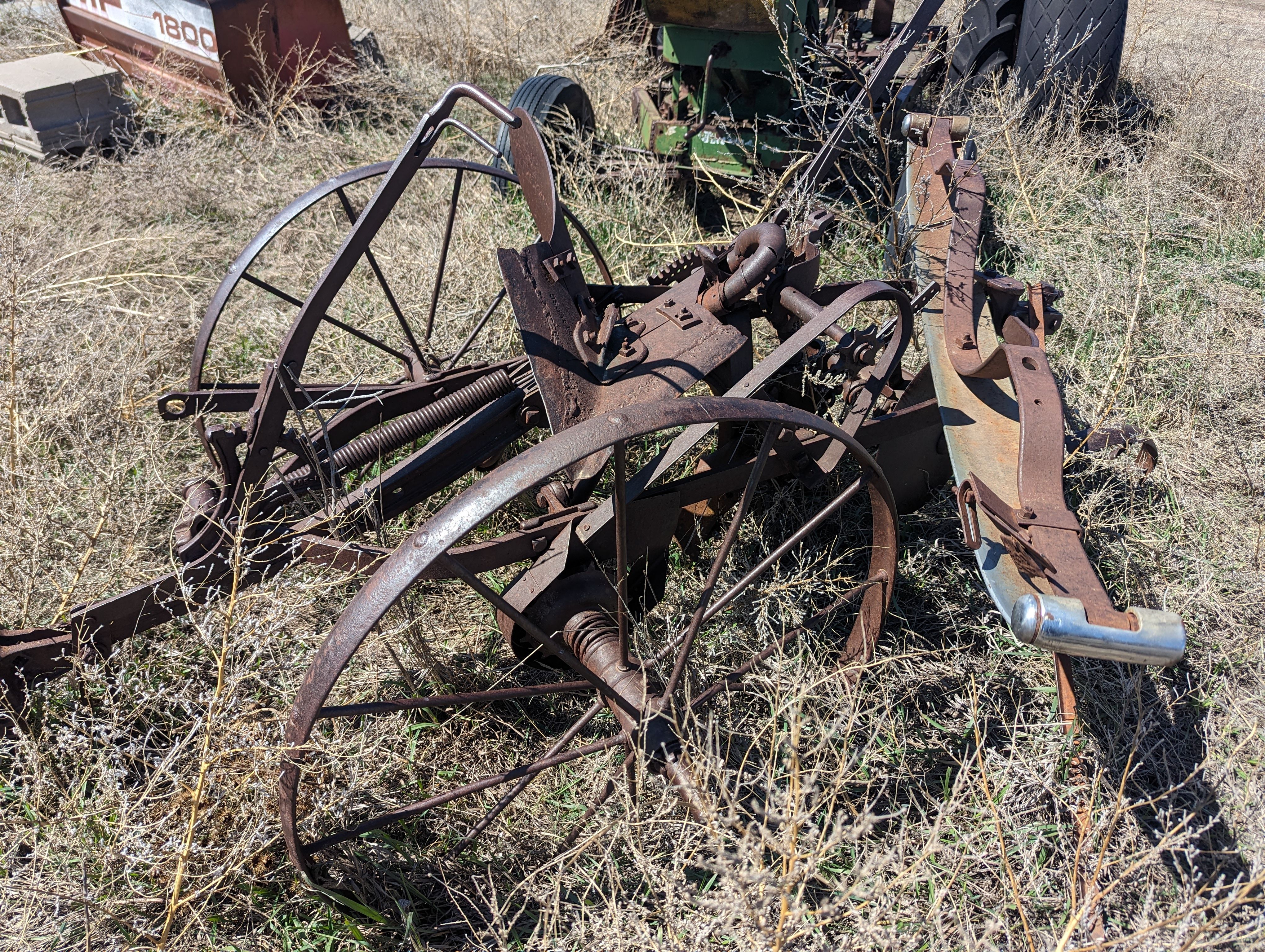 Item 84 in Farm Machinery Auction: Friday, May 31, 2024; 10:00 a.m. gallery