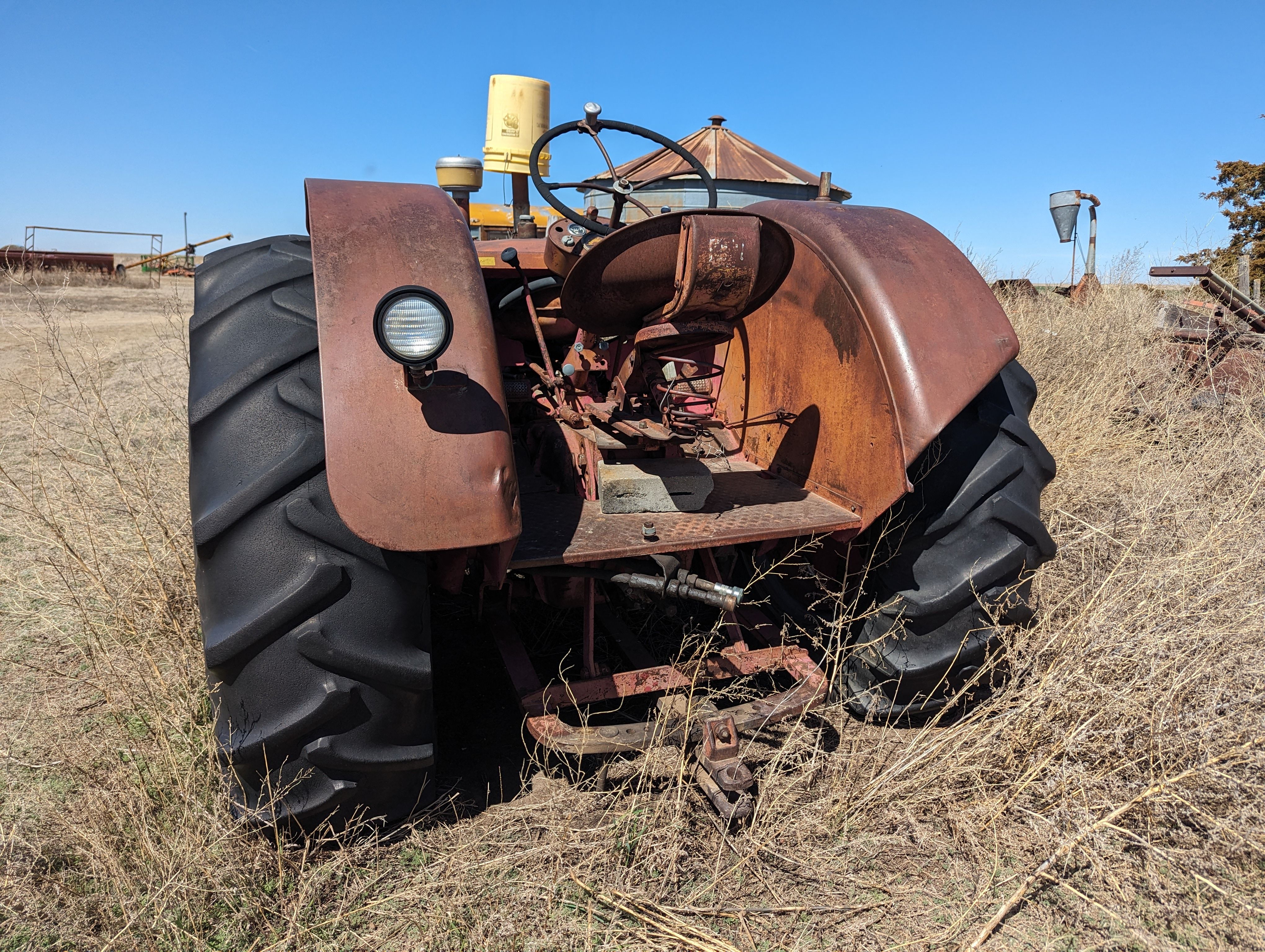 Item 33 in Farm Machinery Auction: Friday, May 31, 2024; 10:00 a.m. gallery