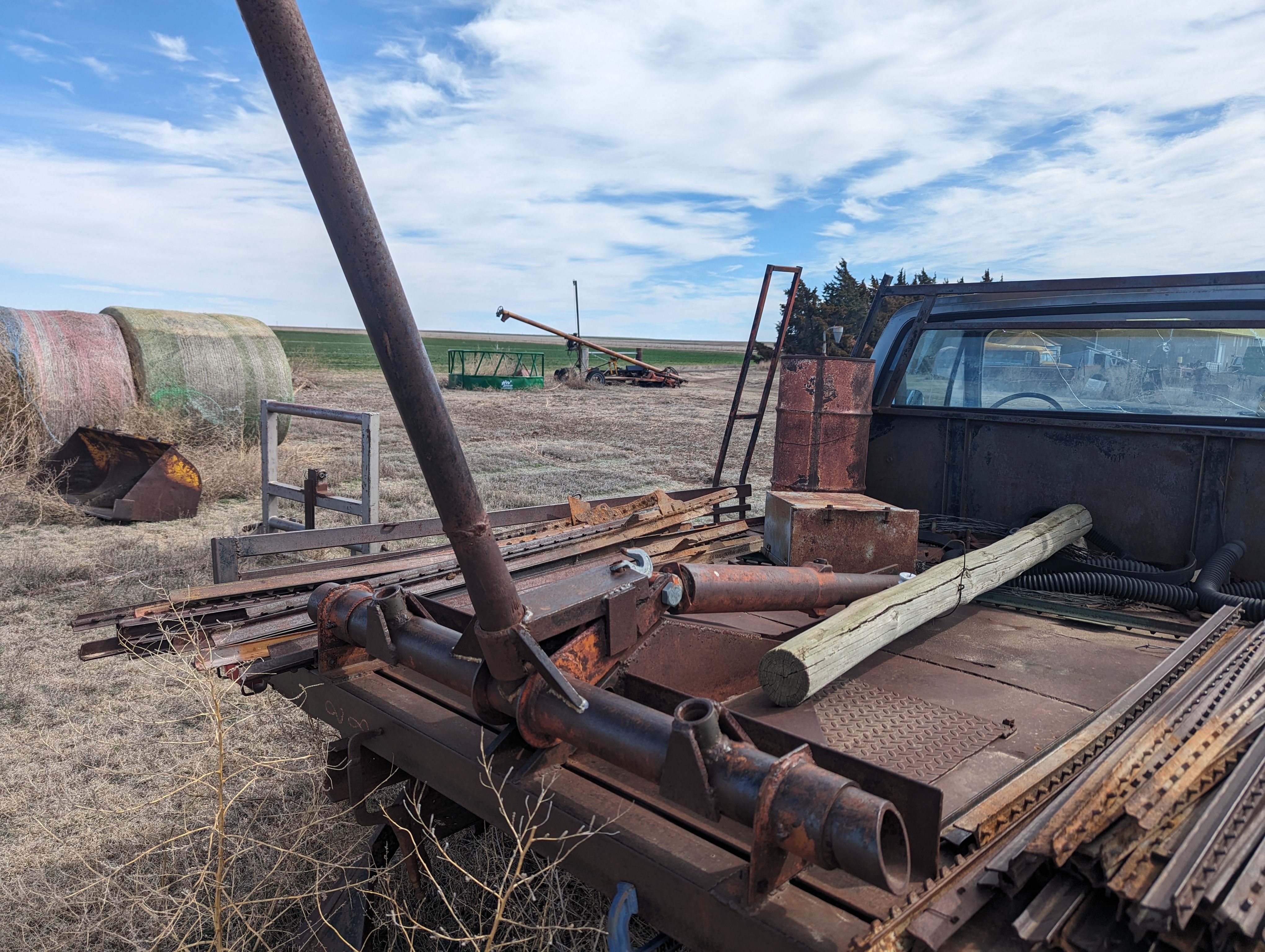 Item 5 in Farm Machinery Auction: Friday, May 31, 2024; 10:00 a.m. gallery