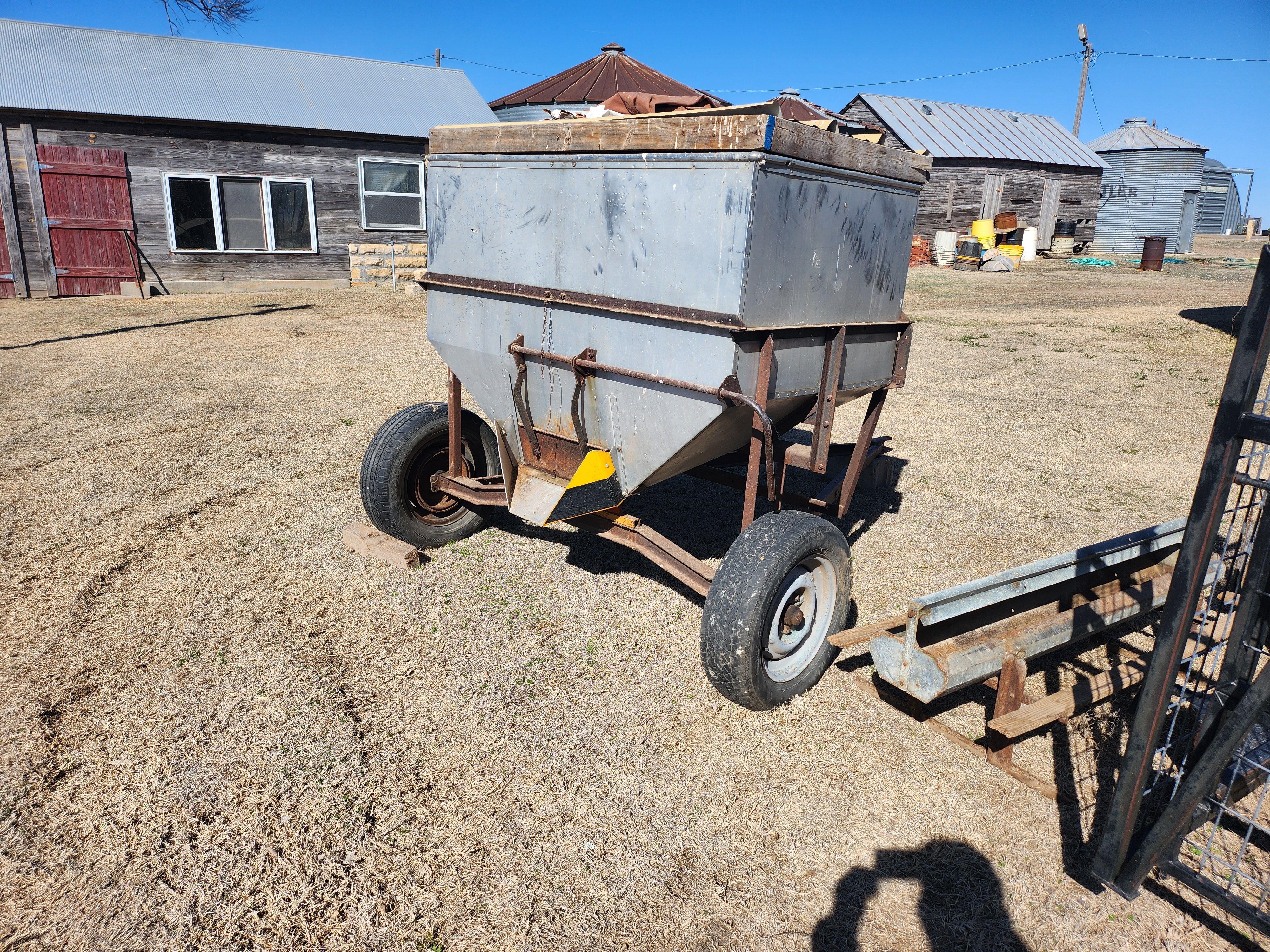 Item 7 in Farm Machinery Sale/Personal Property: Saturday, April 20th, 2024; 9:00 a.m. gallery