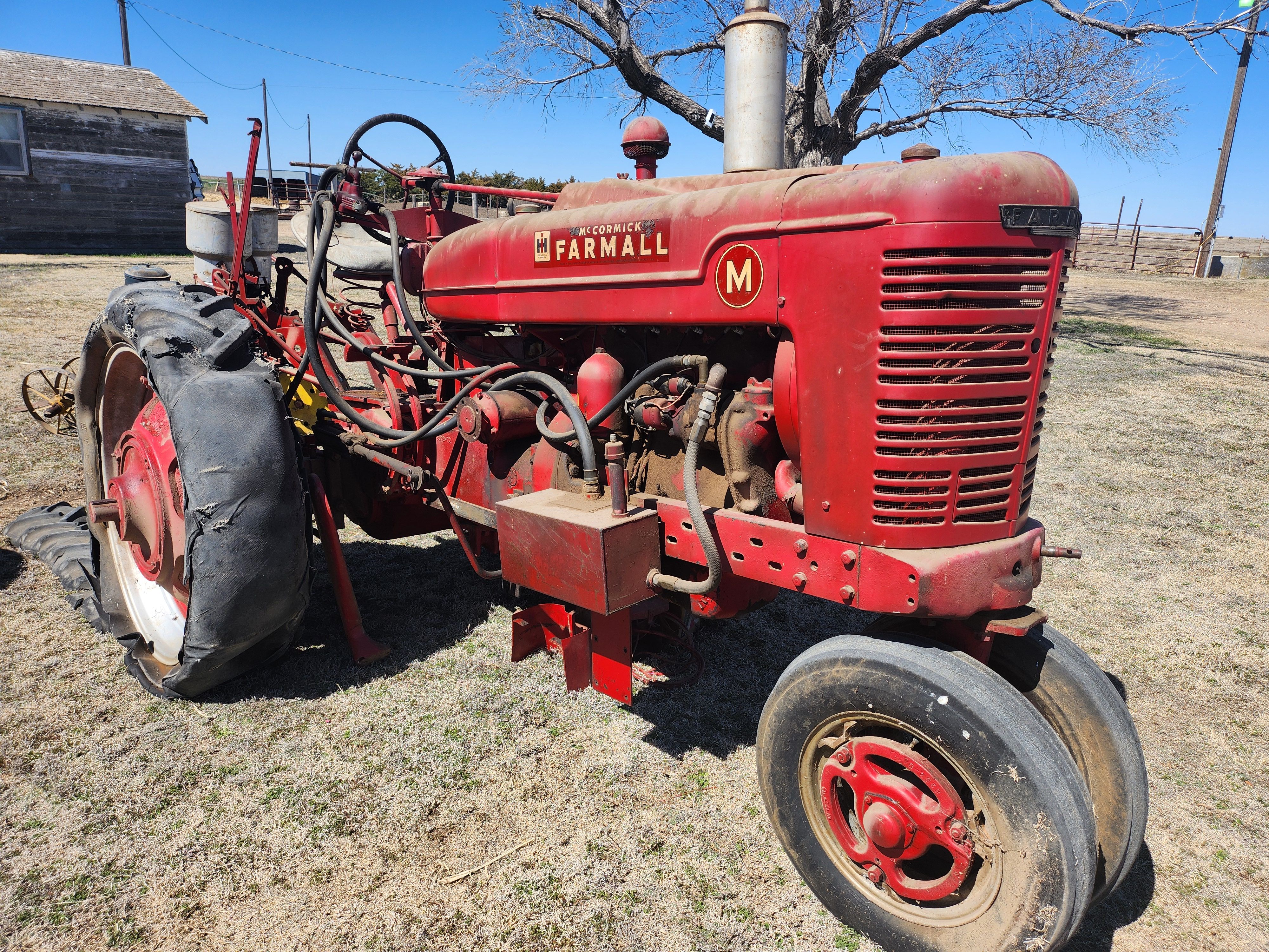 Item 27 in Farm Machinery Sale/Personal Property: Saturday, April 20th, 2024; 9:00 a.m. gallery