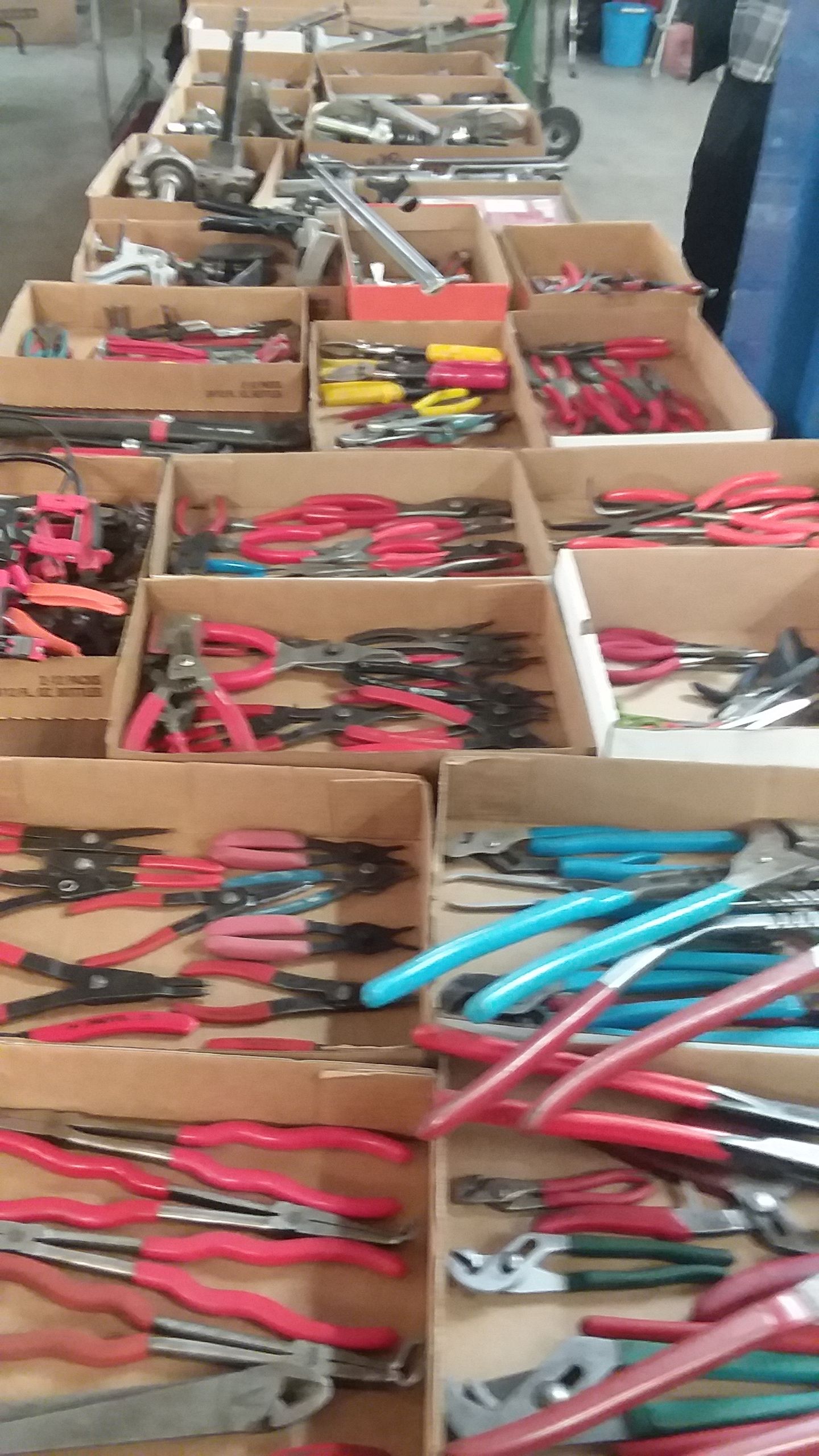 Item 2 in AUCTION Tools & Equipment gallery