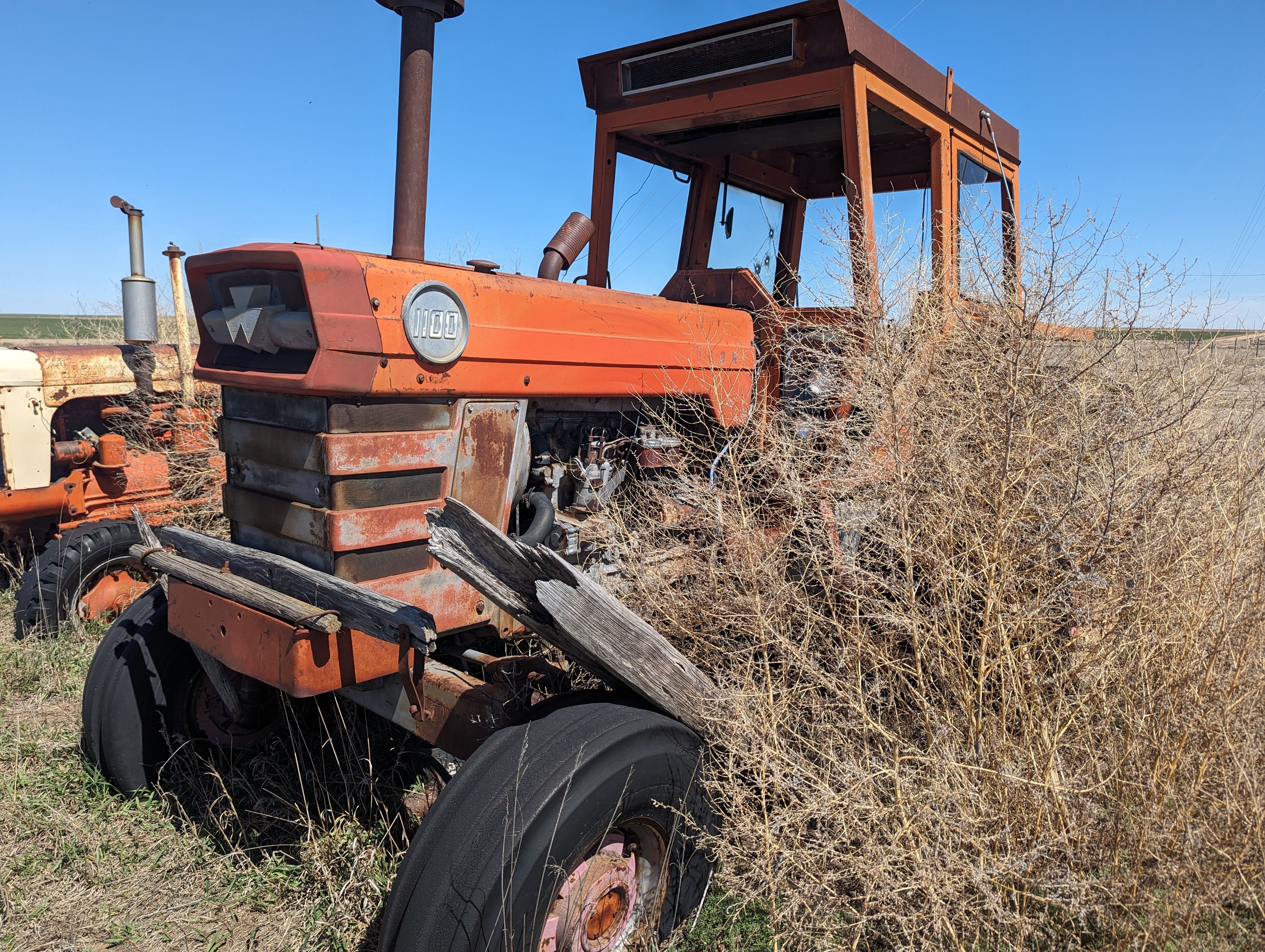 Item 34 in Farm Machinery Auction: Friday, May 31, 2024; 10:00 a.m. gallery
