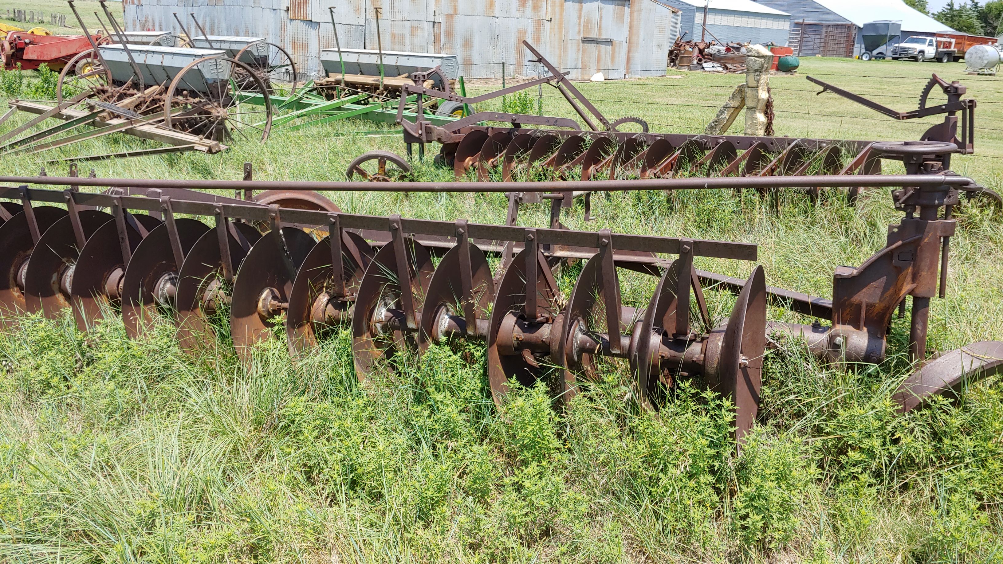 Item 19 in FARM MACHINERY AUCTION gallery