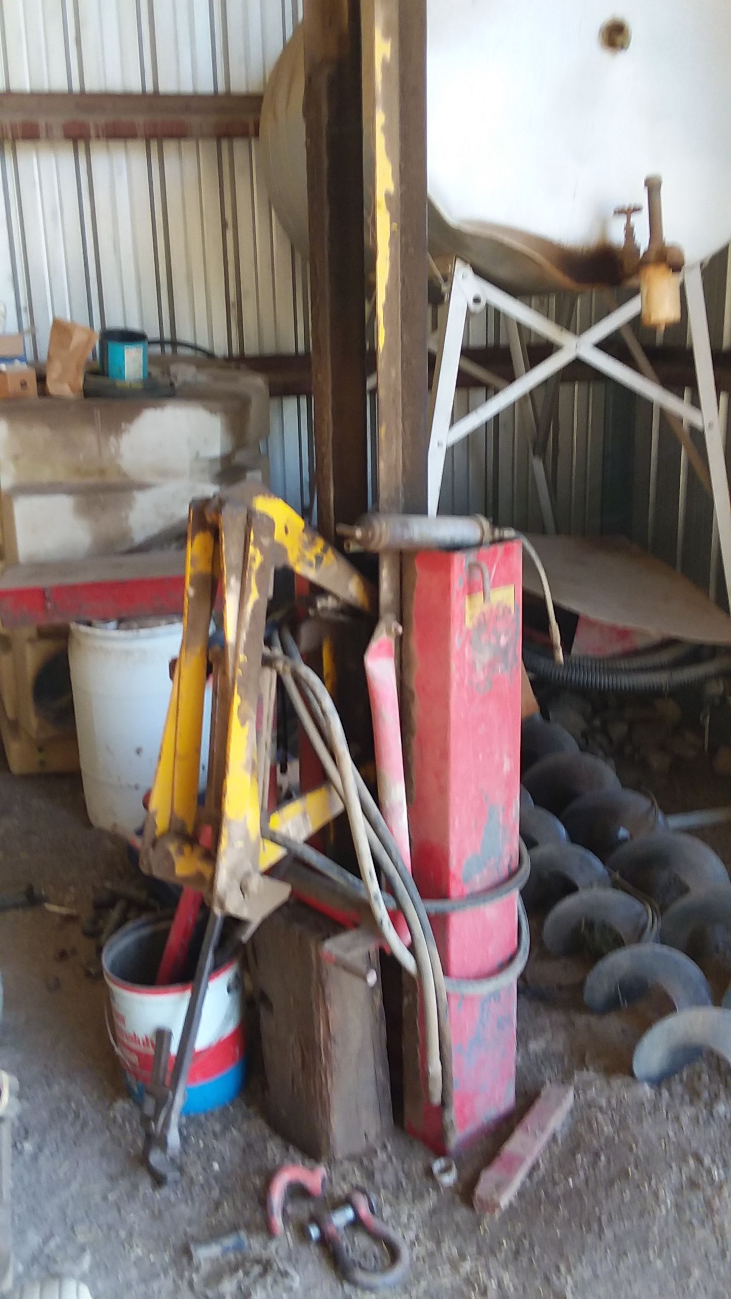 Item 49 in FARM MACHINERY AUCTION gallery