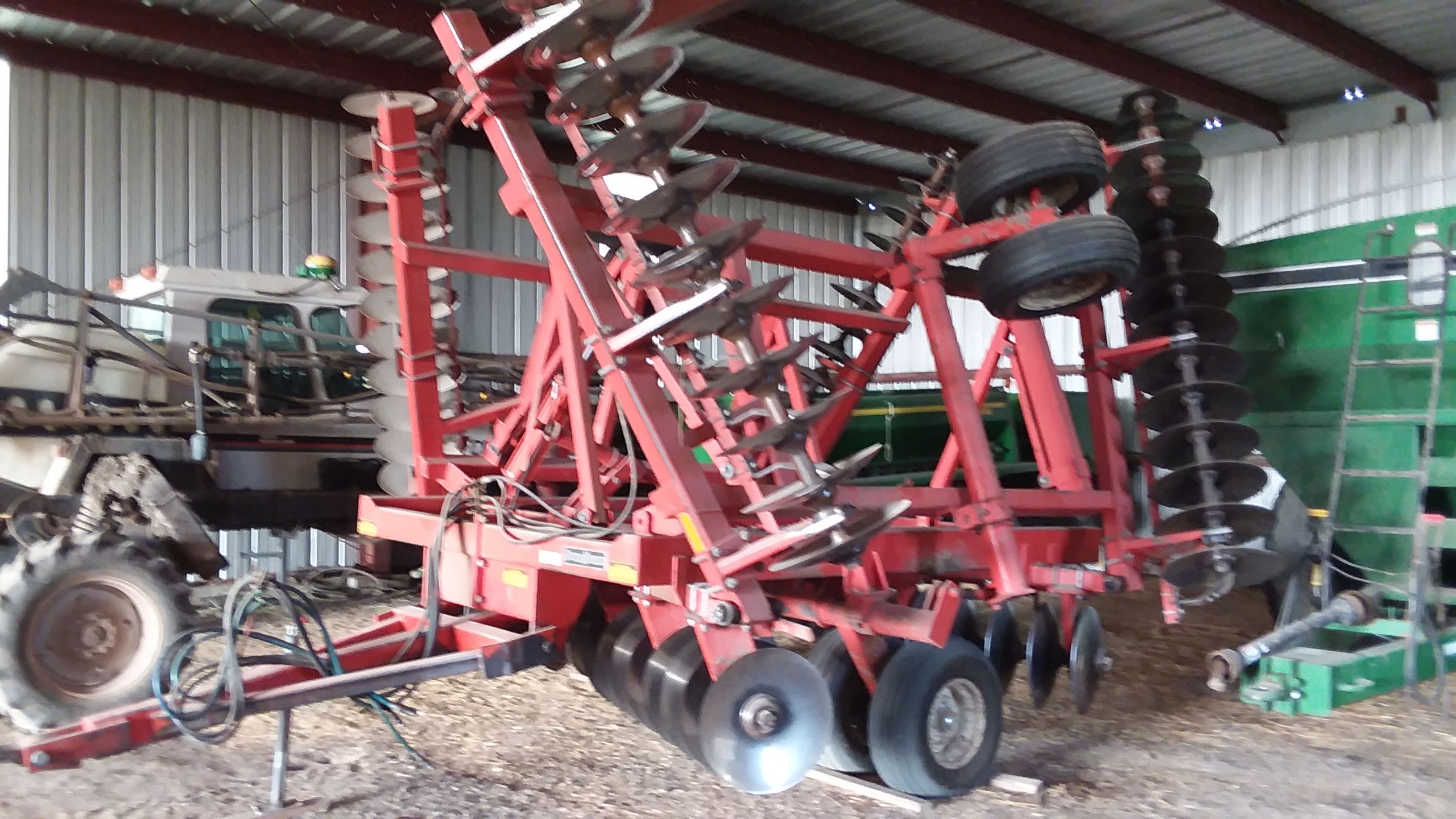 Item 9 in FARM MACHINERY AUCTION gallery